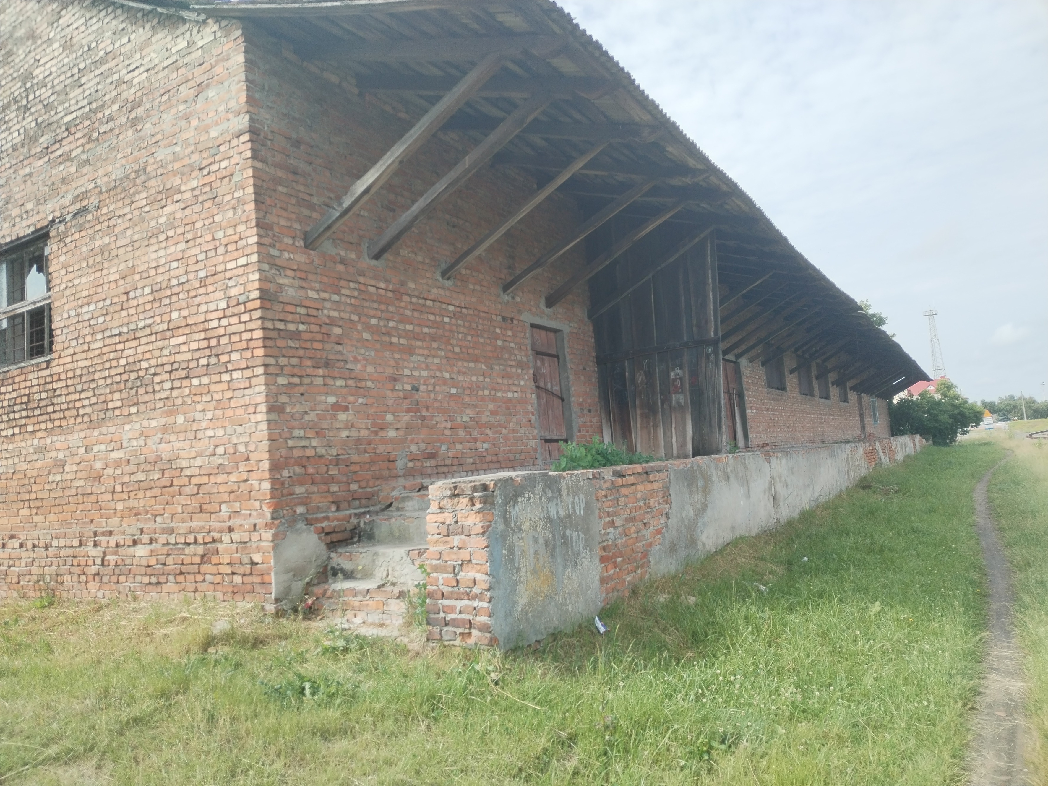 Здание склада общепита г.Житковичи